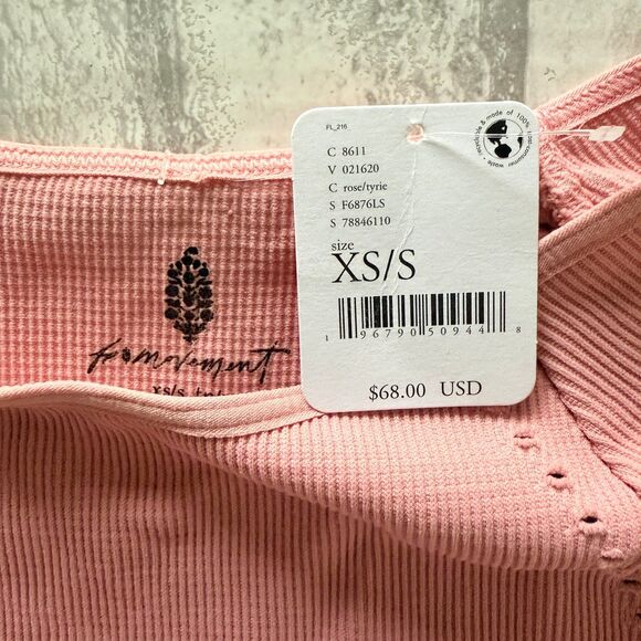 NWT Free People Cut It Out Rose Long Sleeve Stretchy Thumbhole Crop Top Sz XS/S - Picture 4 of 8